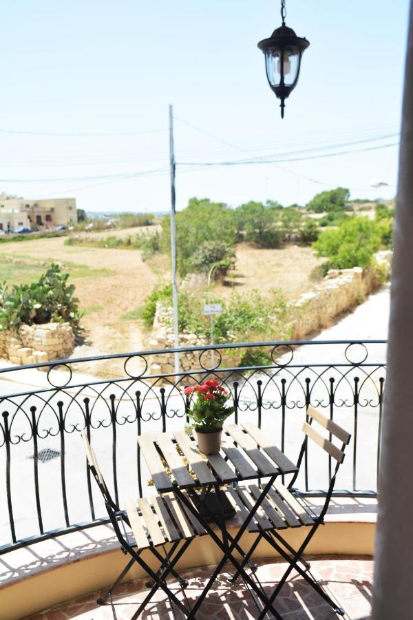 Bed and Breakfast Joseluce Gudja Exteriér fotografie